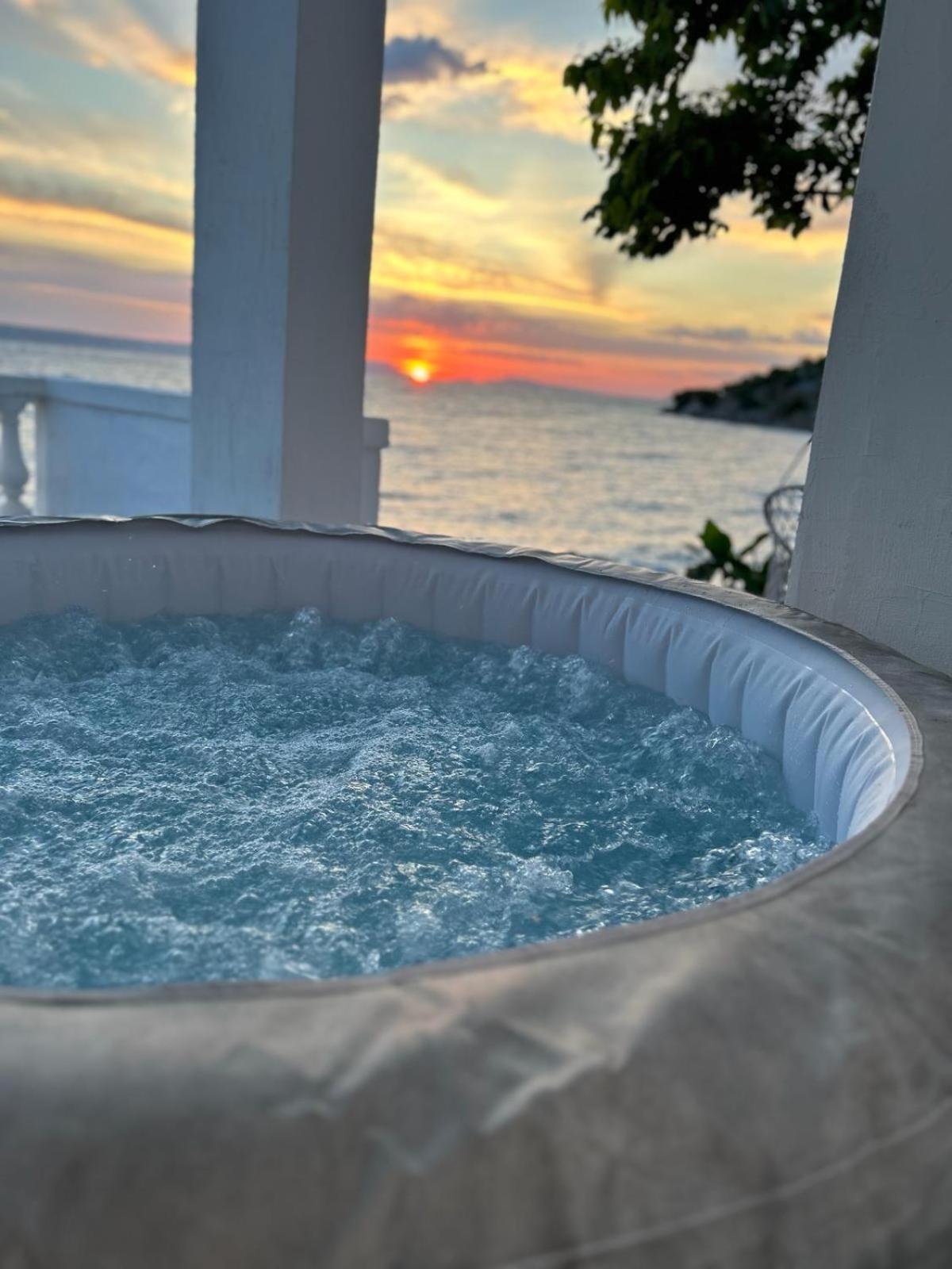 Kuca Za Odmor Seahouse Apartment Karlobag Luaran gambar