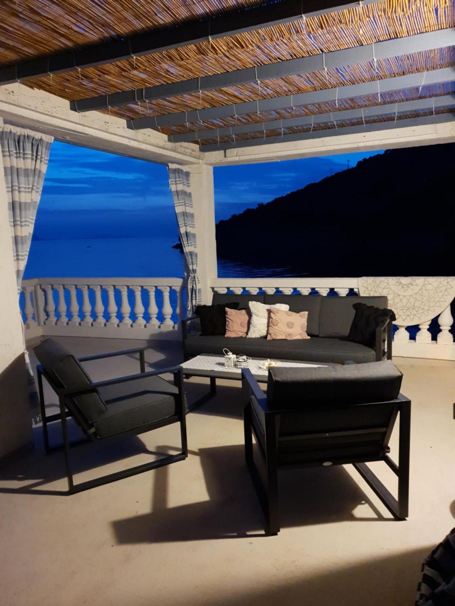 Kuca Za Odmor Seahouse Apartment Karlobag Luaran gambar